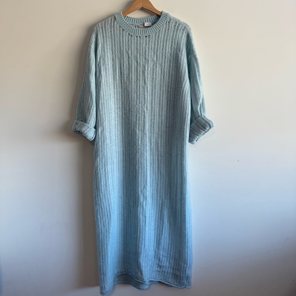 Zara light blue knit midi long sleeve sweater dress size M/L - Picture 3 of 13